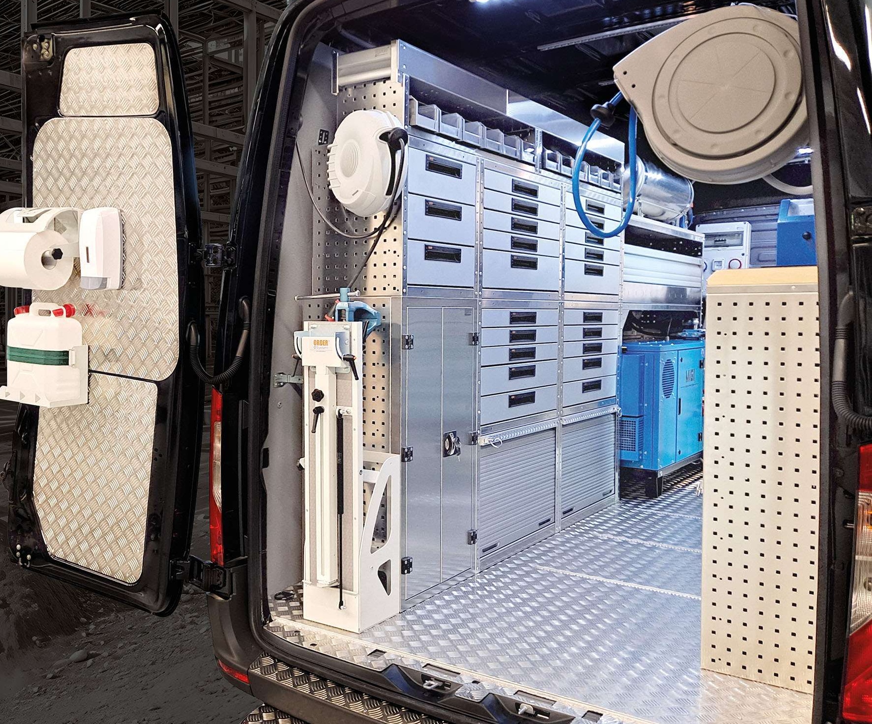 Mobile Werkstatt im Transporter